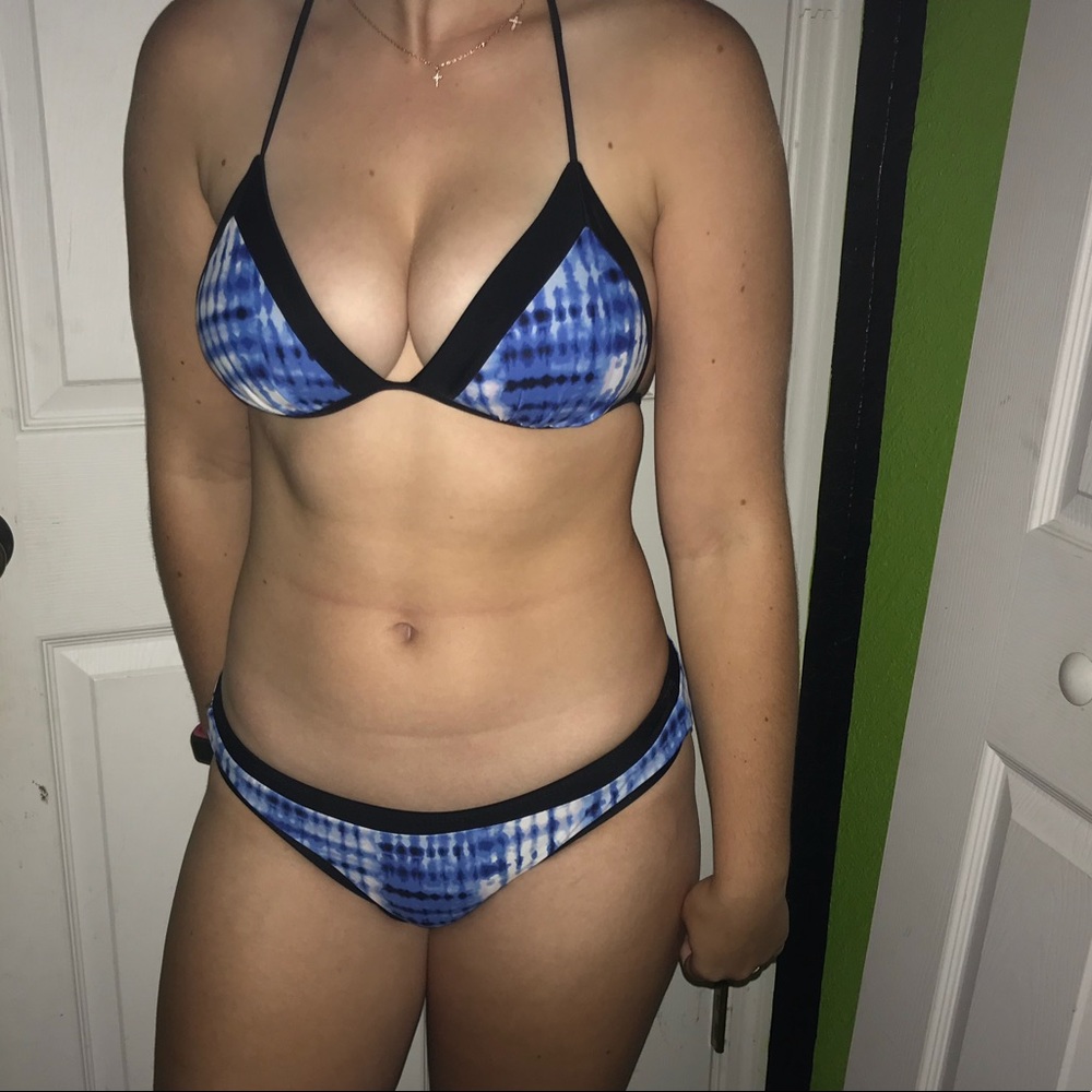 Bathing suit
